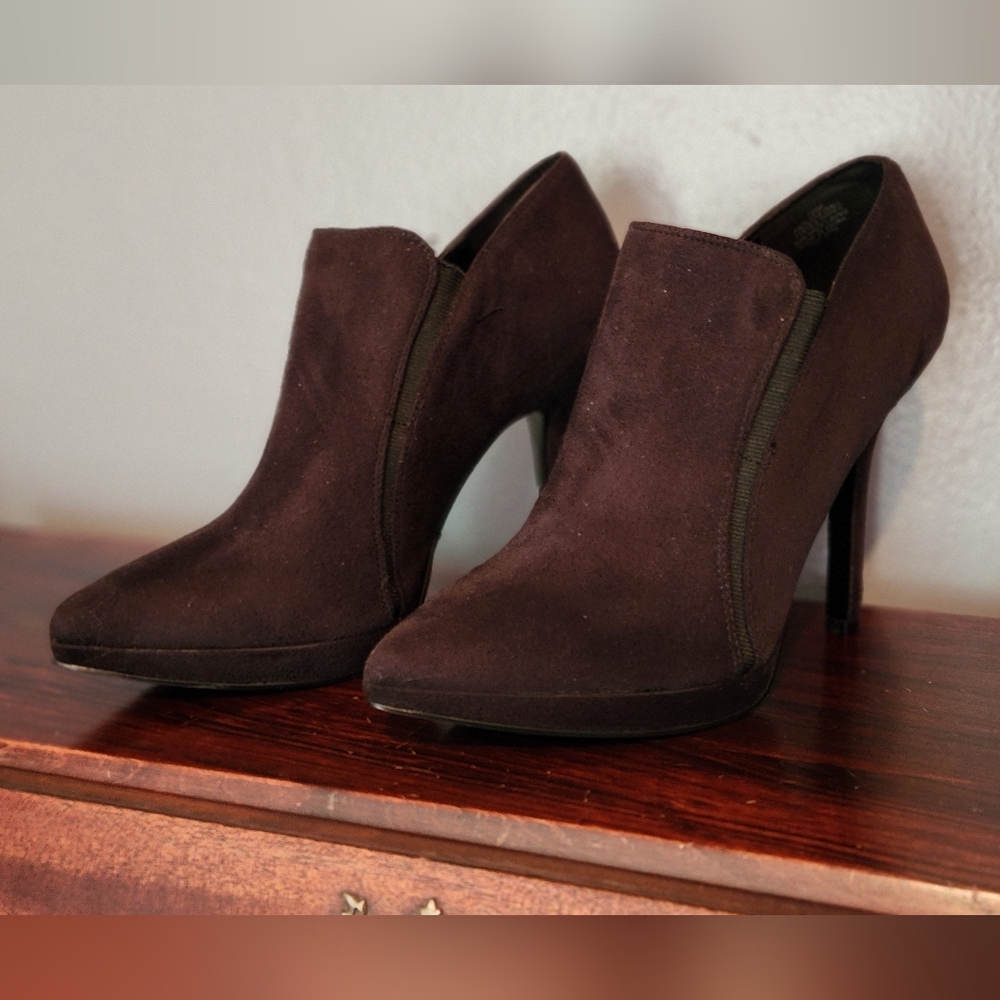 Nine West Black Suede Stiletto Heels